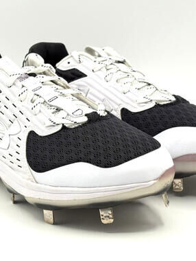 Under Armour Yard Microtips Metal Baseball Cleats Men's 12 Plush Pocket